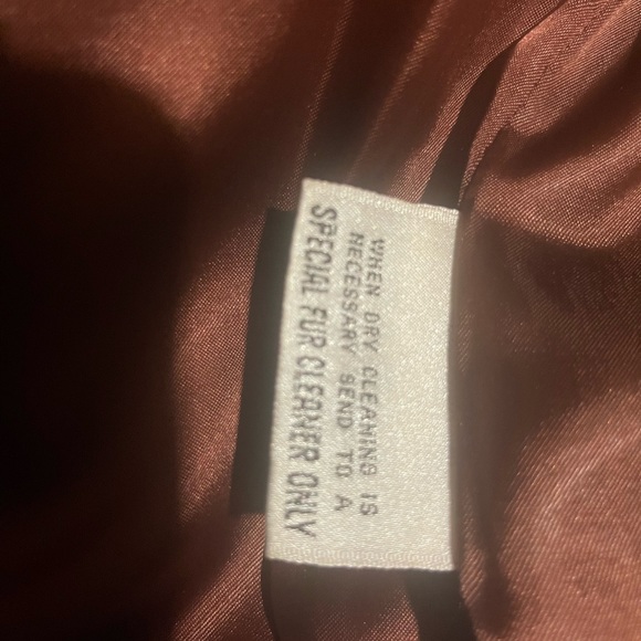 Size large bermans racoon fur jackets - Picture 3 of 7